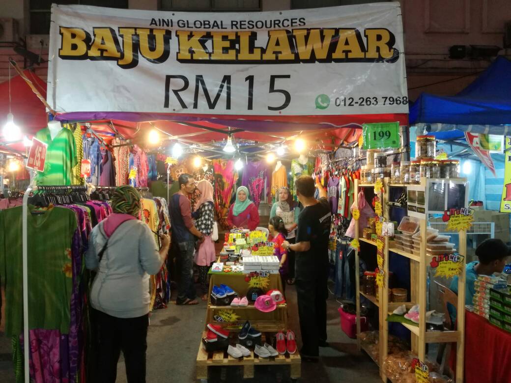 Rojak Daily/Shahridzuan Azali Aini’s booth at Jalan Taiping, Klang.